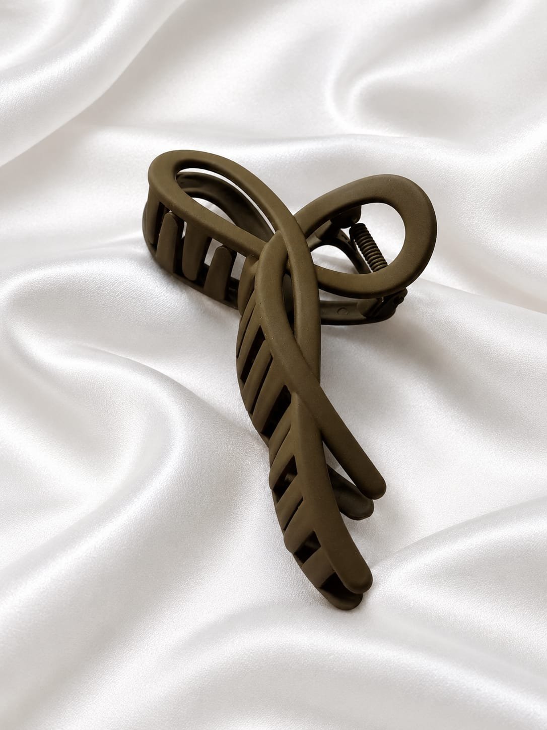 Large Matte Claw Clip 2 Large Matte Claw Clip - Image 2